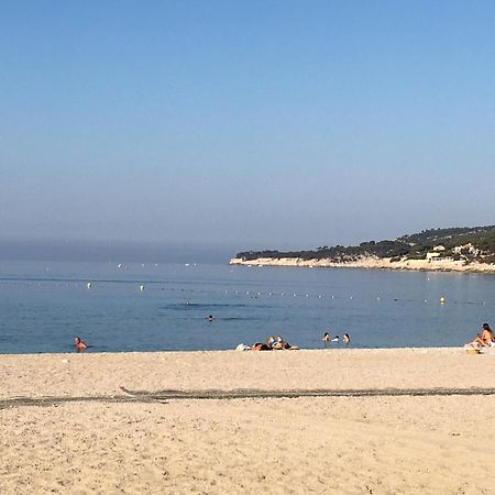 Large Private Garden, Quiet 2-Bedroom Apartment, Air Conditioning, Wifi, Parking Cassis Exterior foto