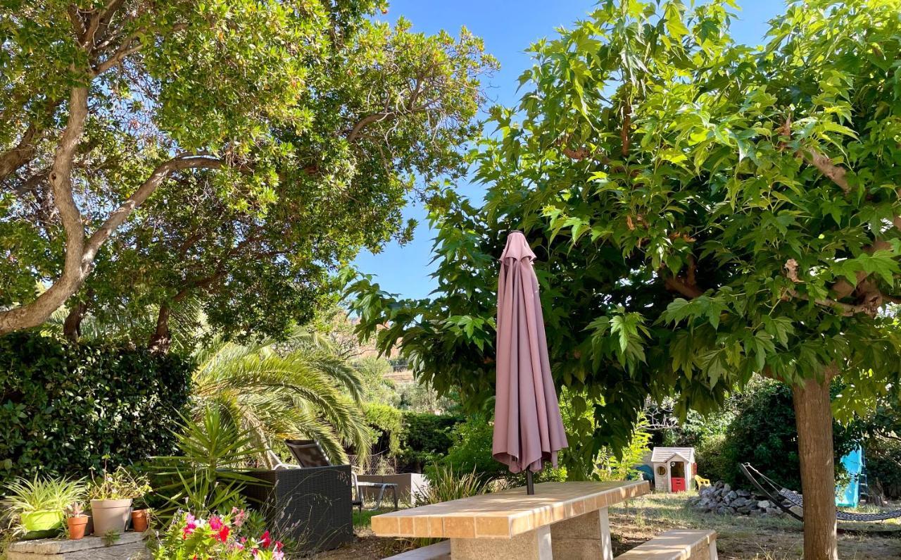 Large Private Garden, Quiet 2-Bedroom Apartment, Air Conditioning, Wifi, Parking Cassis Exterior foto